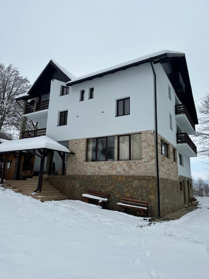Elim Residence Mînăstirea Humorului Exteriör bild